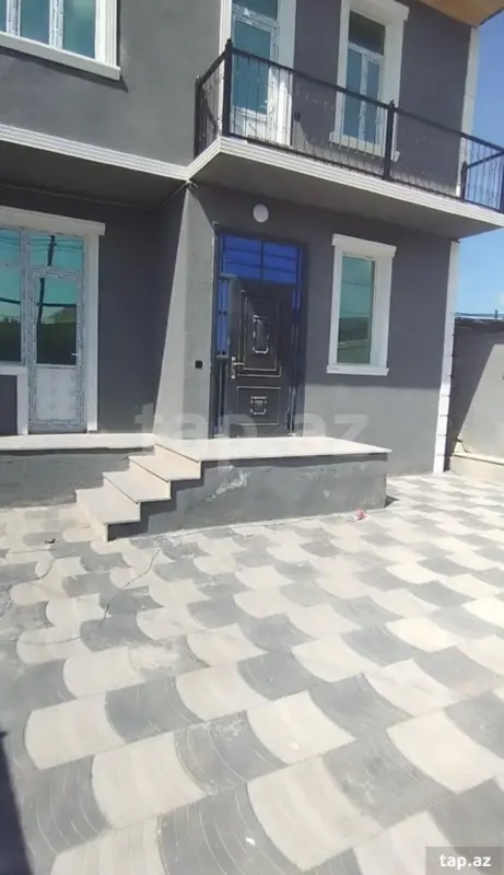 Satılır 4 otaqlı həyət evi 200 m²