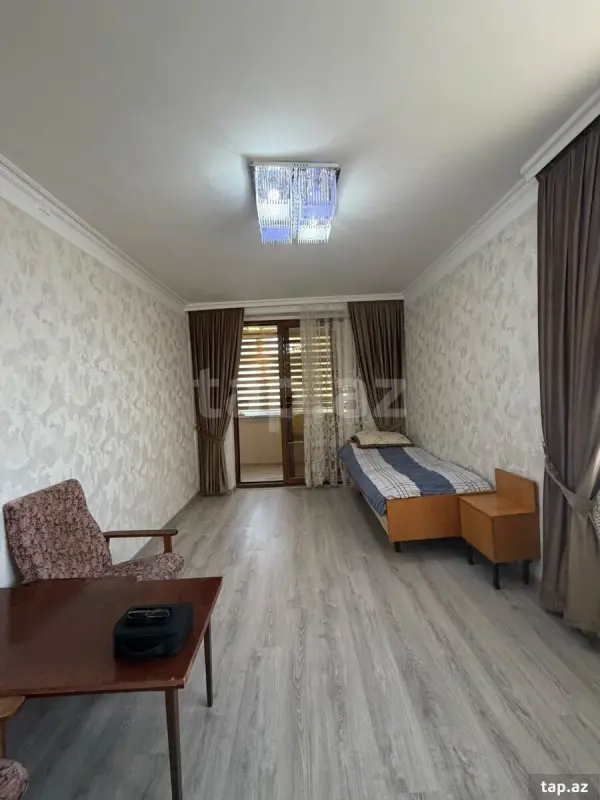 Satılır 1 otaqlı yeni tikili 35 m²