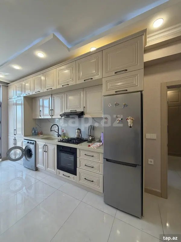Satılır 2 otaqlı yeni tikili 61 m²