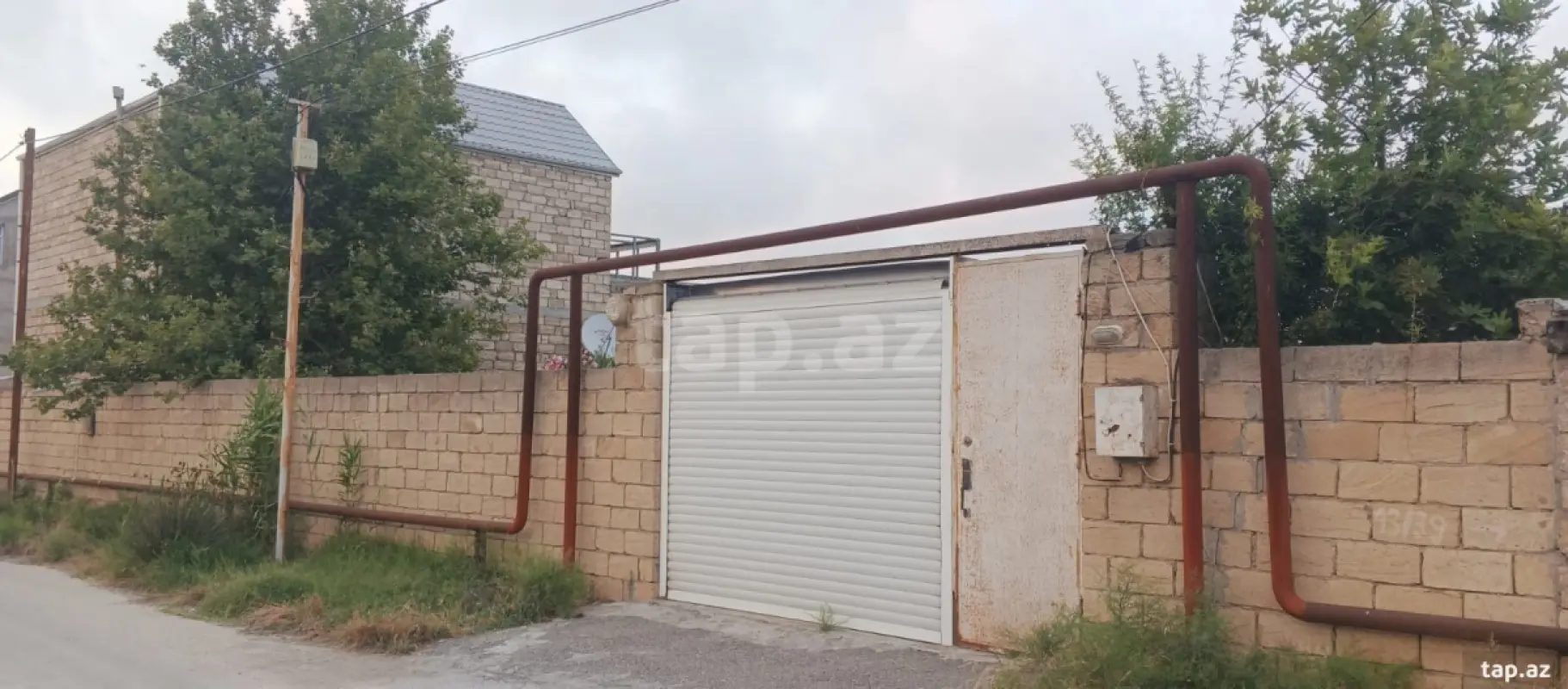 Satılır 5 otaqlı həyət evi 200 m²