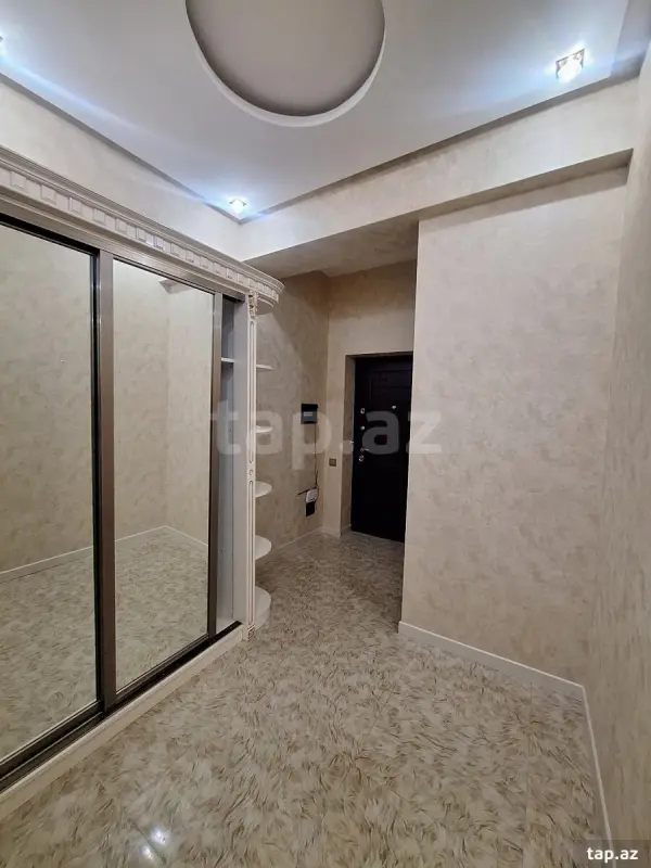 Satılır 2 otaqlı yeni tikili 75 m²