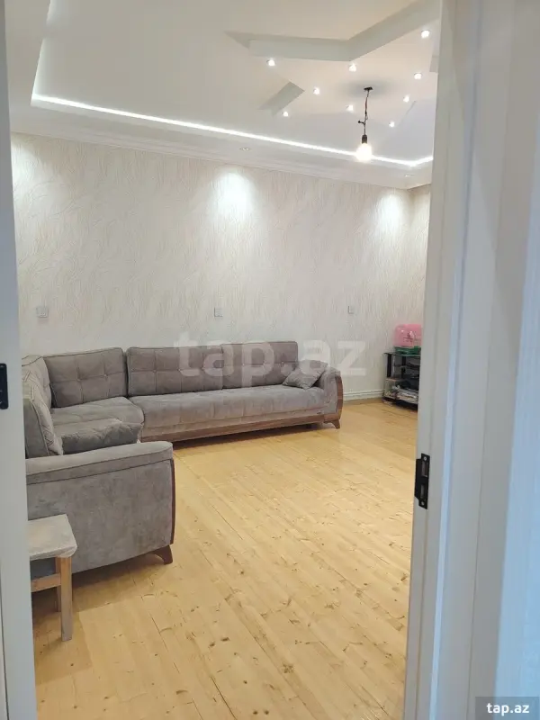 Satılır 6 otaqlı həyət evi 180 m²