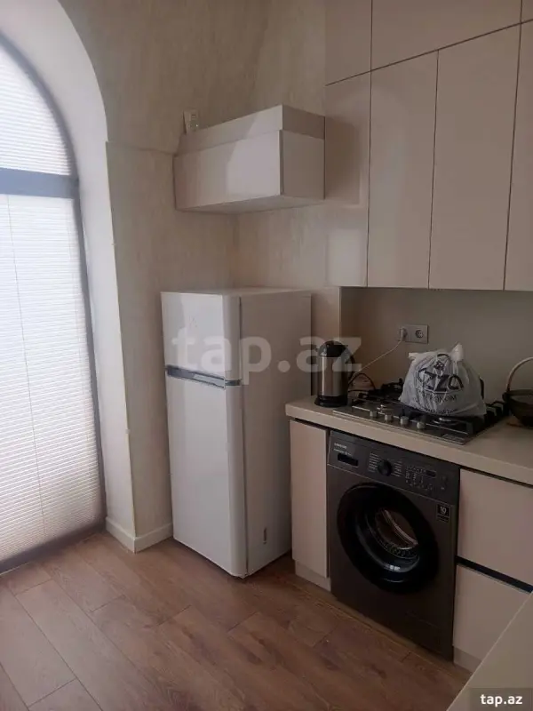 Kirayə verilir 2 otaqlı yeni tikili 68 m²