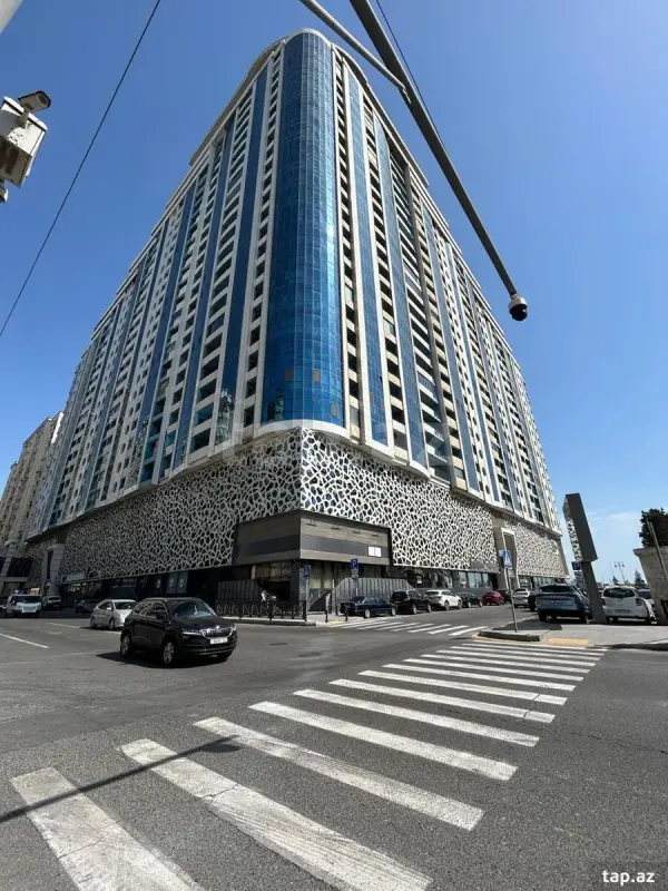 Satılır 3 otaqlı yeni tikili 210 m²