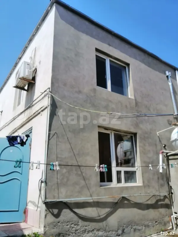 Kirayə verilir 3 otaqlı həyət evi 3000 m²