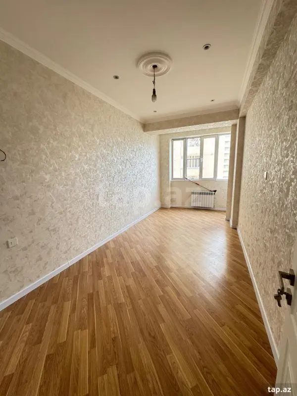 Satılır 2 otaqlı yeni tikili 80 m²