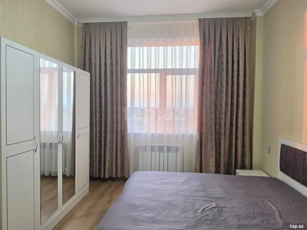 Kirayə verilir 3 otaqlı yeni tikili 90 m²