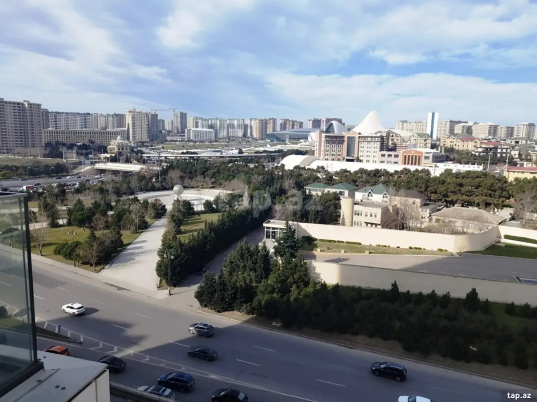 Satılır 2 otaqlı yeni tikili 101 m²