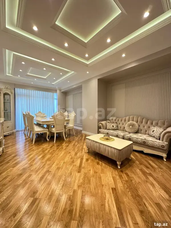 Satılır 3 otaqlı yeni tikili 147.5 m²
