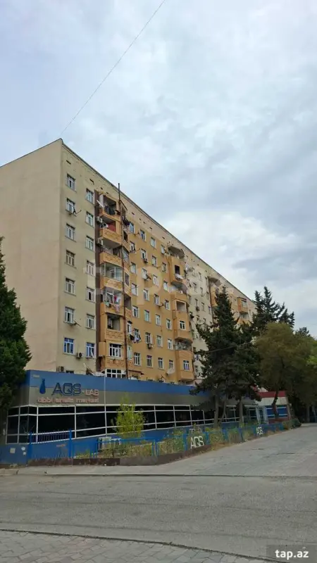 Satılır 3 otaqlı yeni tikili 70 m²