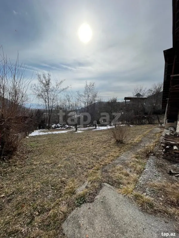 Satılır 4 otaqlı həyət evi 100 m²