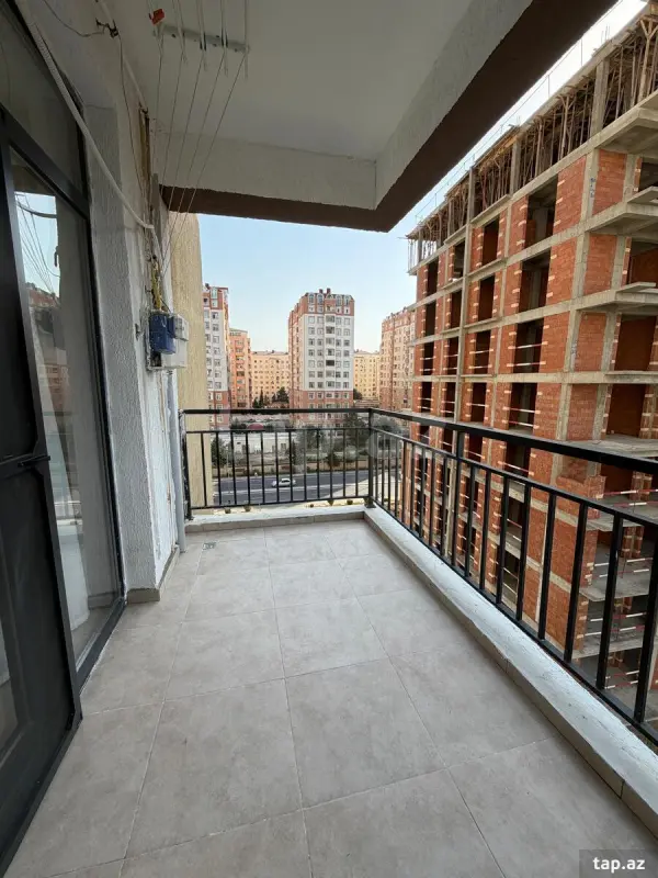 Satılır 2 otaqlı yeni tikili 95 m²