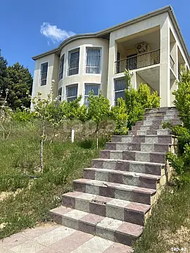 Satılır 4 otaqlı həyət evi 240 m² — Sumqayıt, Saray 4 otaq 240.00 m²
