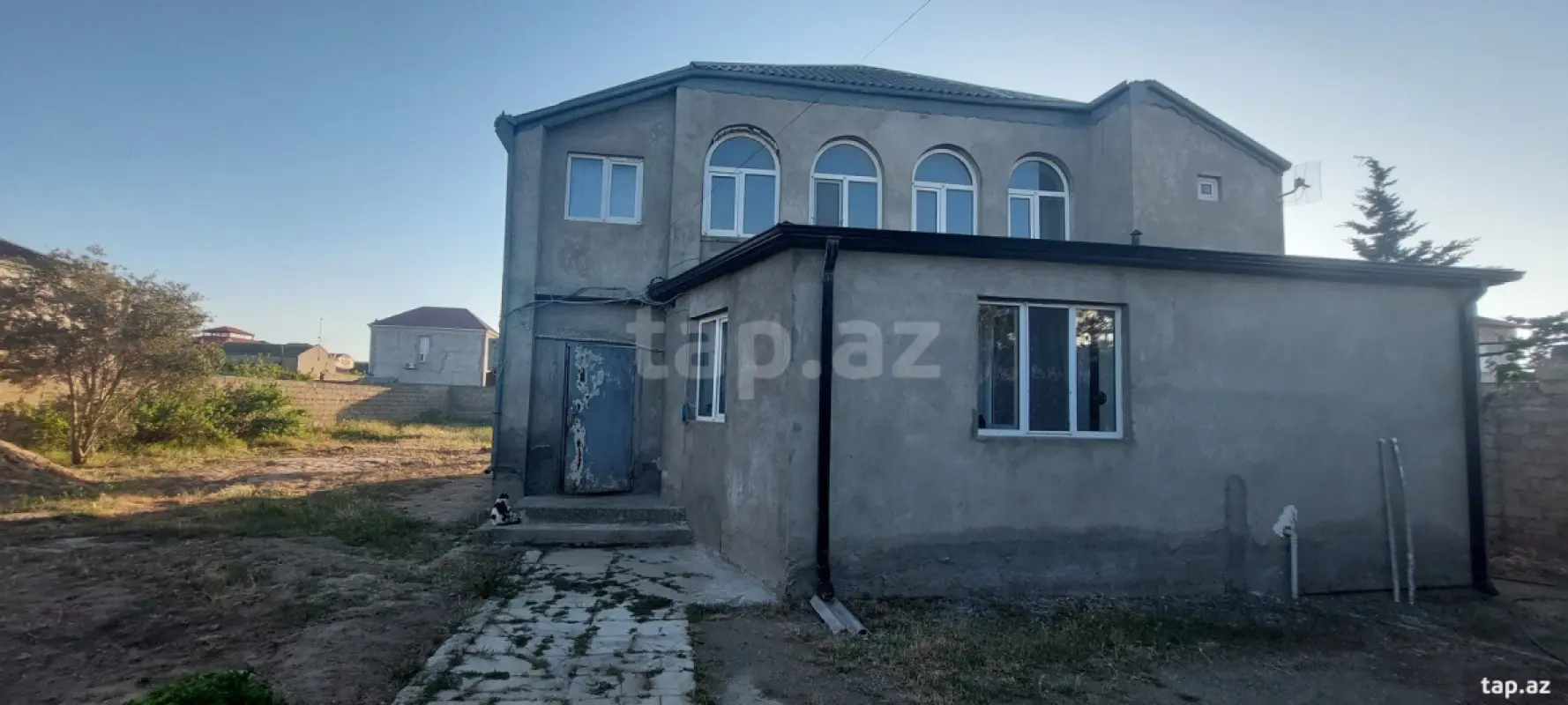 Satılır 5 otaqlı həyət evi 160 m²
