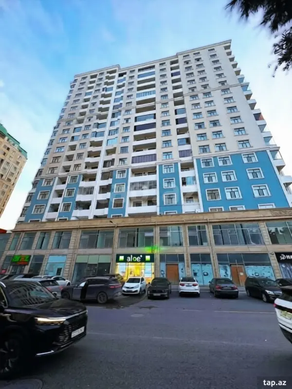 Satılır 3 otaqlı yeni tikili 150 m²