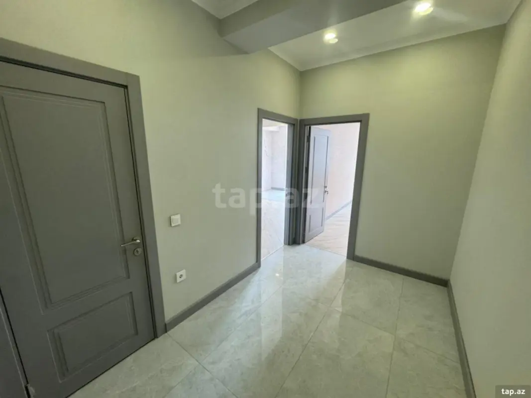 Satılır 2 otaqlı yeni tikili 77 m²