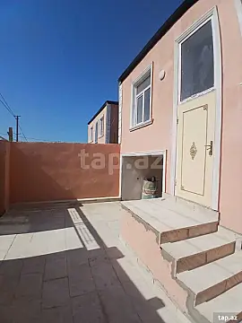 Satılır 4 otaqlı həyət evi 200 m² — Bakı, Qobustan qəs. 4 otaq 200.00 m²