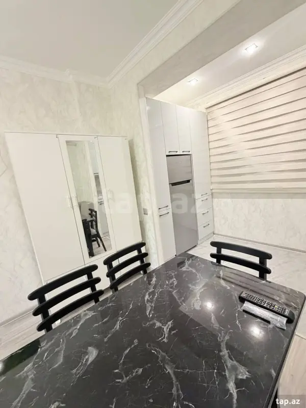 Kirayə verilir 1 otaqlı yeni tikili 40 m²