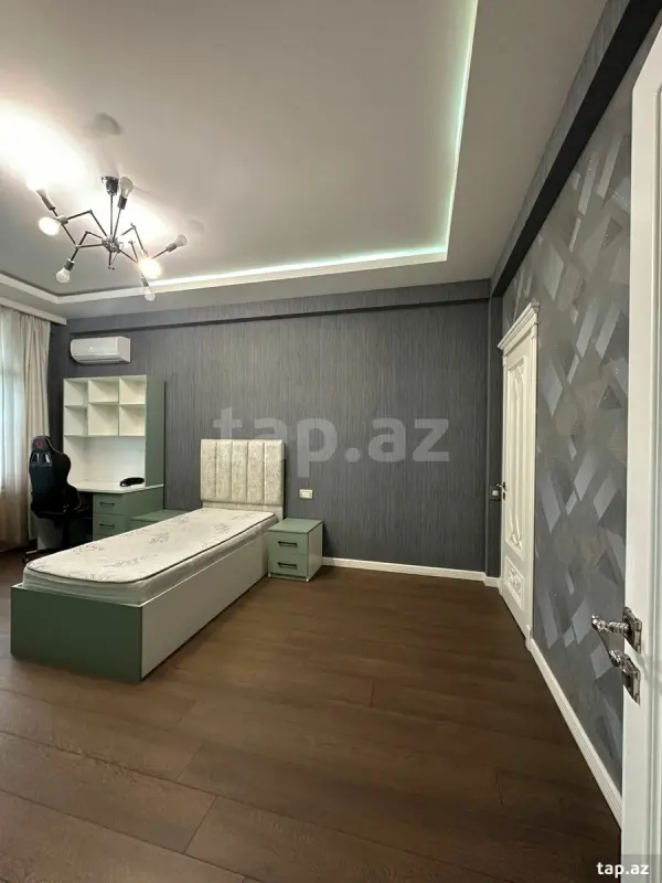 Satılır 5 otaqlı yeni tikili 200 m²