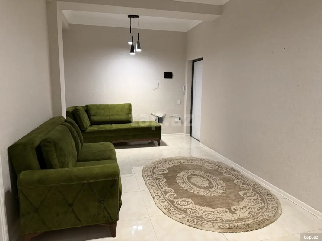 Kirayə verilir 2 otaqlı yeni tikili 81 m²