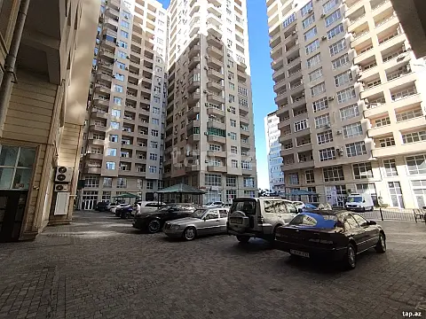 Satılır 3 otaqlı yeni tikili 150 m² — Bakı 3 otaq 150.00 m²