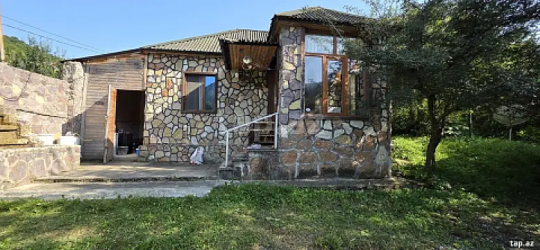 Satılır 1 otaqlı həyət evi 250 m² — Quba 1 otaq 250.00 m²