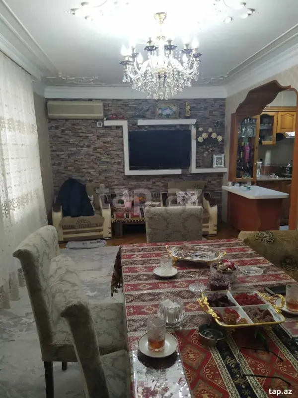 Satılır 4 otaqlı mənzil 85 m²