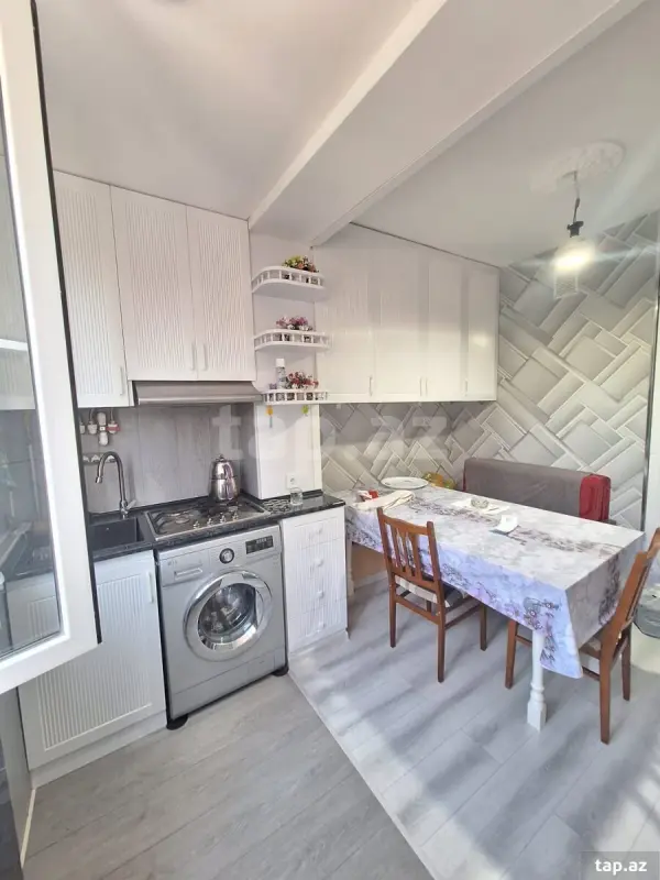 Satılır 1 otaqlı mənzil 38 m²