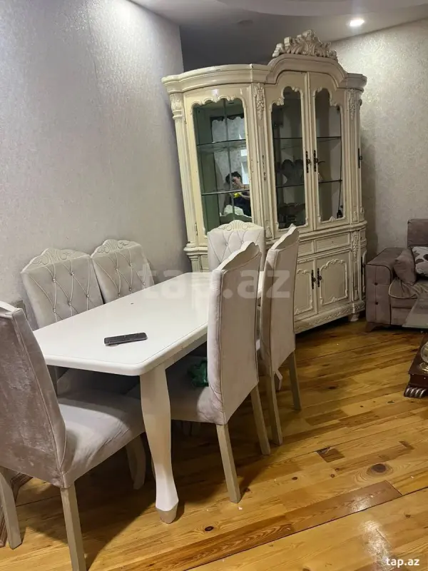 Kirayə verilir 5 otaqlı yeni tikili 140 m²