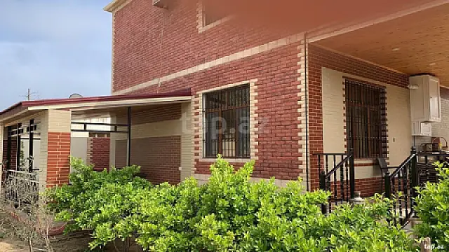 Satılır 5 otaqlı həyət evi 210 m² — Bakı 5 otaq 210.00 m²