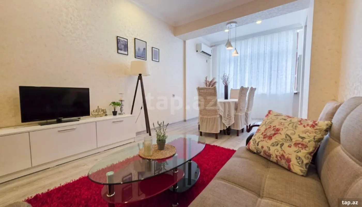 Satılır 2 otaqlı yeni tikili 70 m²