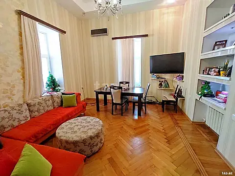 Kirayə verilir 2 otaqlı mənzil 70 m² — Bakı, İçərişəhər 2 otaq 70.00 m²