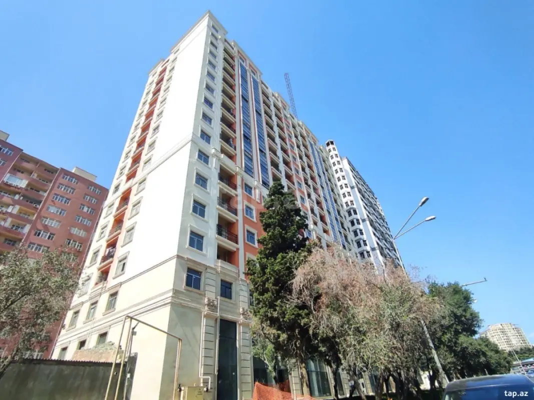 Satılır 3 otaqlı yeni tikili 95 m²
