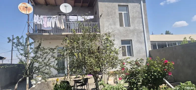 Satılır 4 otaqlı həyət evi 120 m² — Naxçıvan 4 otaq 120.00 m²