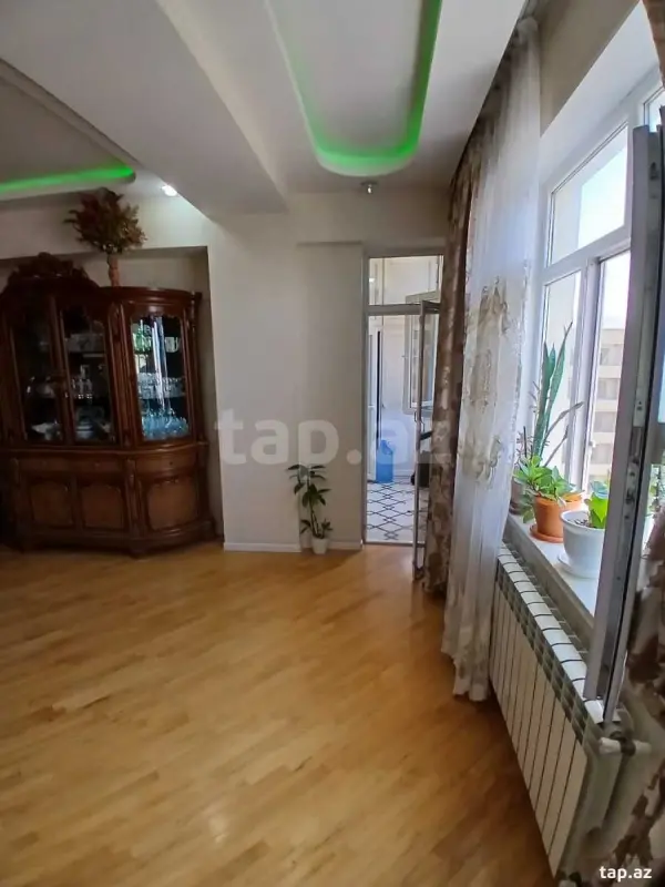 Satılır 3 otaqlı yeni tikili 101 m²