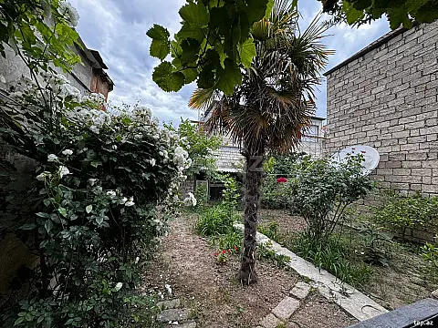 Satılır 3 otaqlı həyət evi 80 m² — Bakı, Bakıxanov 3 otaq 80.00 m²