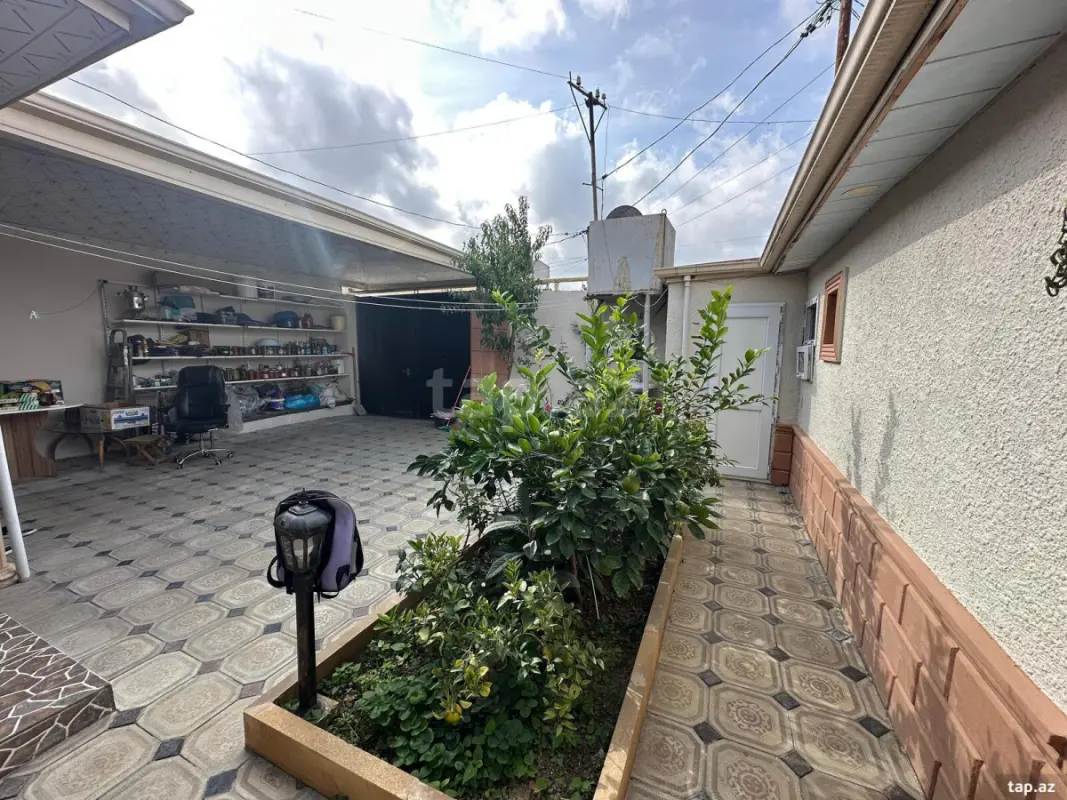 Satılır 4 otaqlı həyət evi 100 m²