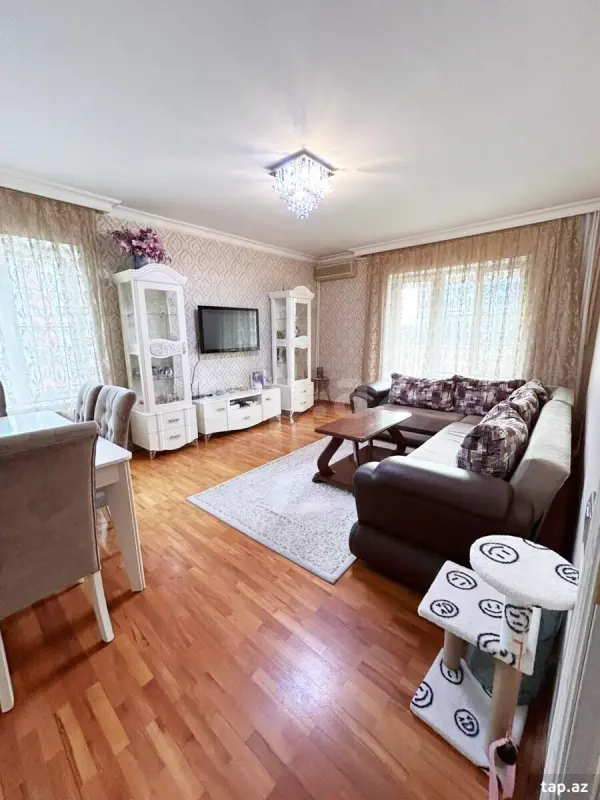 Satılır 3 otaqlı yeni tikili 110 m²