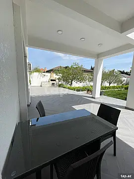 Satılır 8 otaqlı həyət evi 585 m² — Bakı, Novxanı 8 otaq 585.00 m²