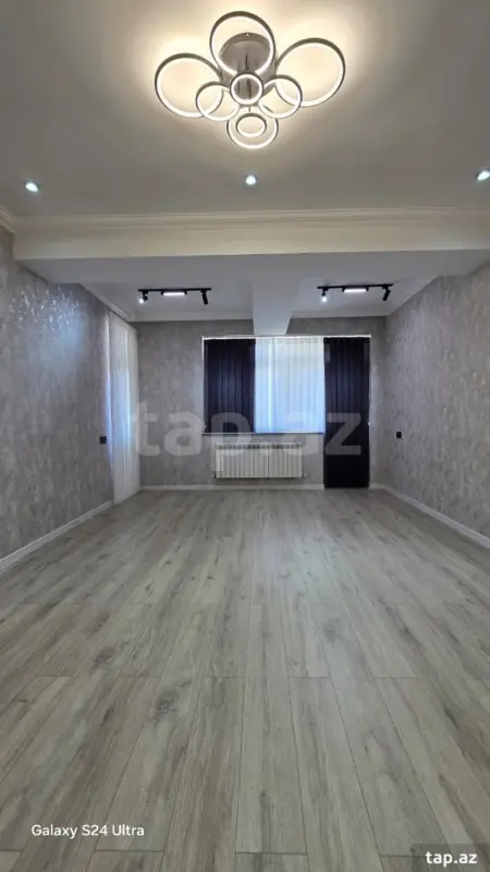 Satılır 2 otaqlı yeni tikili 82 m²