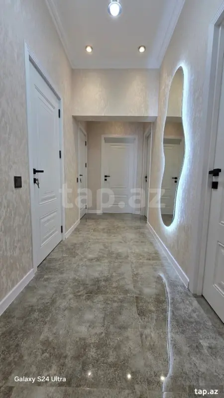 Satılır 2 otaqlı yeni tikili 82 m²