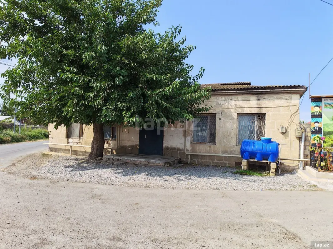 Satılır 6 otaqlı həyət evi 298 m²