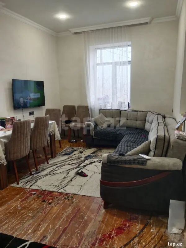 Satılır 7 otaqlı həyət evi 156 m²