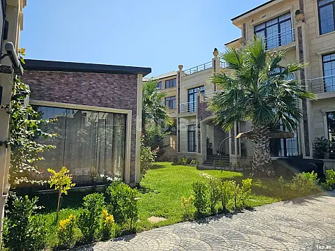 Satılır 7 otaqlı həyət evi 428 m² — Bakı, Bakıxanov 7 otaq 428.00 m²