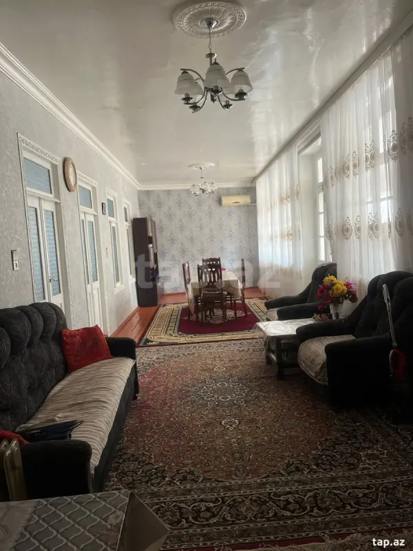 Satılır 4 otaqlı həyət evi 100 m²