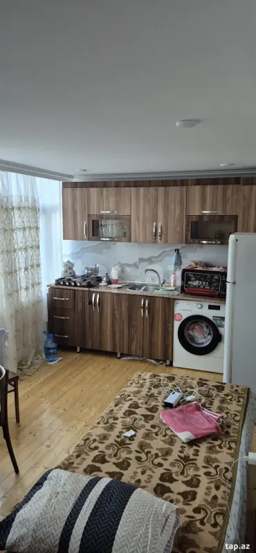 Satılır 2 otaqlı mənzil 75 m²