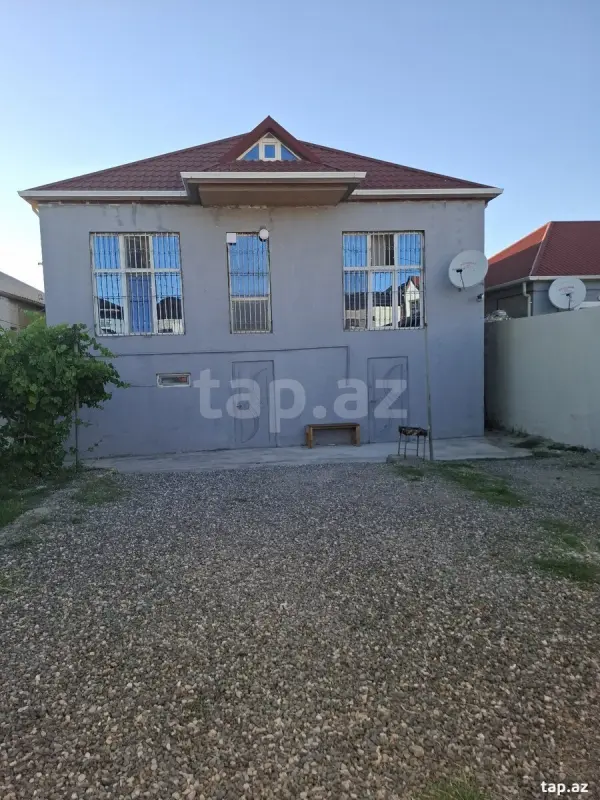 Satılır 4 otaqlı həyət evi 110 m²