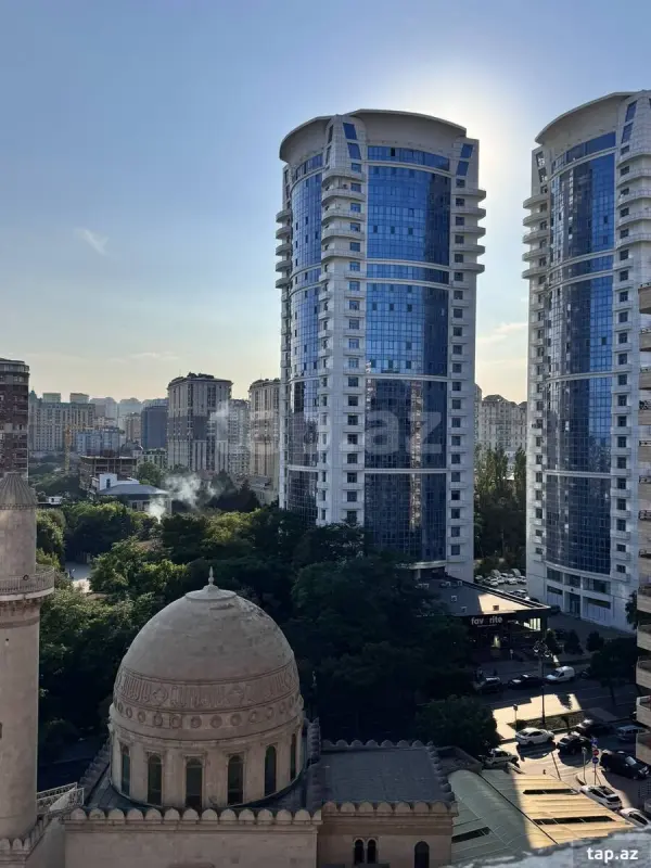Satılır 4 otaqlı yeni tikili 165 m²