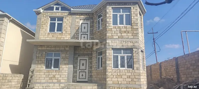 Satılır 4 otaqlı həyət evi 200 m² — Bakı 4 otaq 200.00 m²
