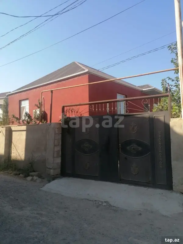 Satılır 4 otaqlı həyət evi 110 m²